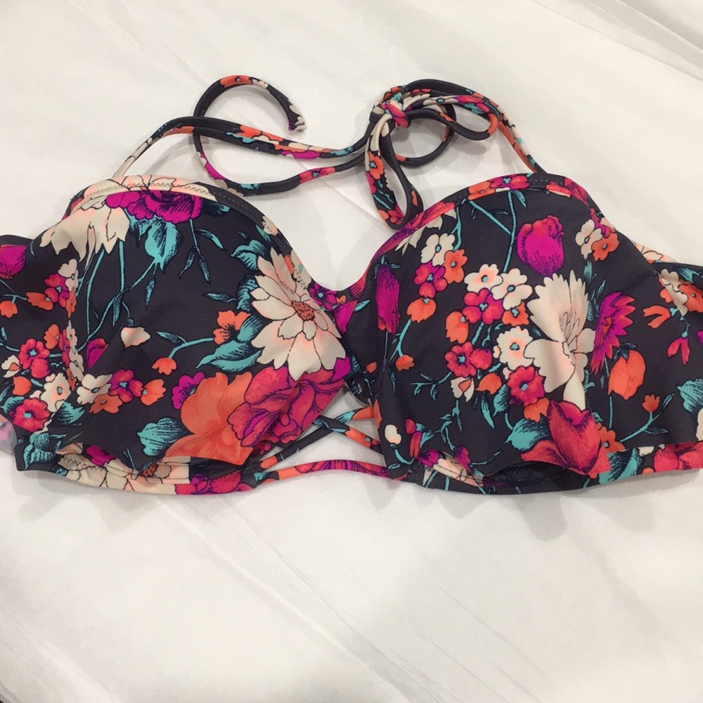 Shade & Shore bikini top 36C